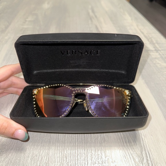 VERSACE sunglasses - Picture 9 of 10